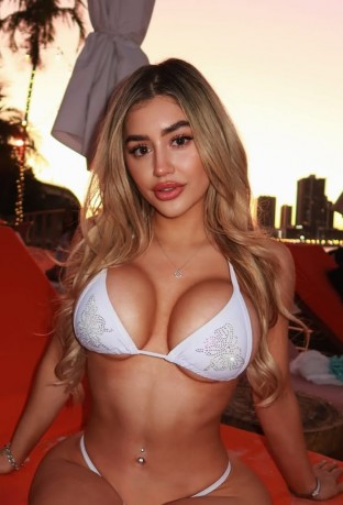 Sexy Escort Girl Bella Business Bay +971563721268