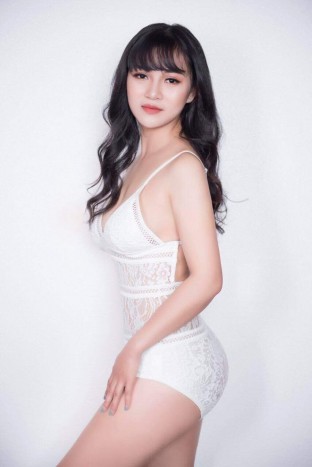 Sexy Body Big Boobs Vietnamese Escort Moon You Will Be Really Relaxed +971556037232